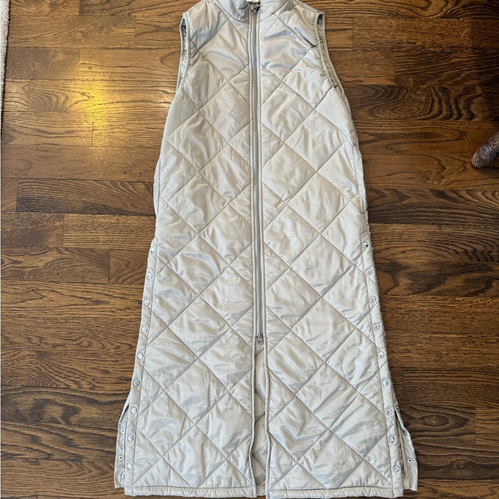 Mariia Beige Longline Athletic Vest Small Dance Athletic Warmup